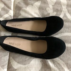 NWOT Nine West suede ballet flats